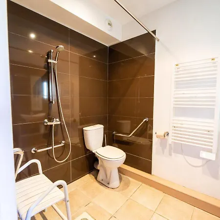 Apartament Au Rez-de-chaussee Avec Terrasse, Acces Espace Aquatique - Fr-1-165b-41