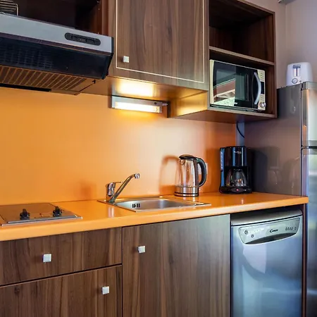 Apartamento Cosy Avec Piscine, Wifi Et Parking - Fr-1-165b-41